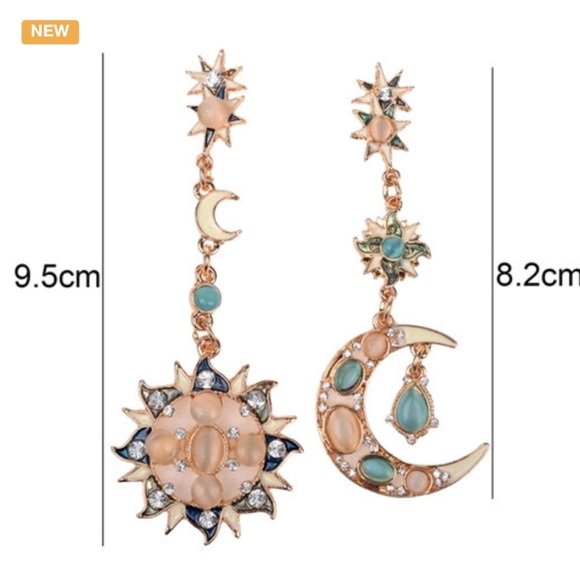 🌞TRENDY SUN & MOON CRYSTAL DANGLE EARRINGS🌕 - Picture 3 of 3